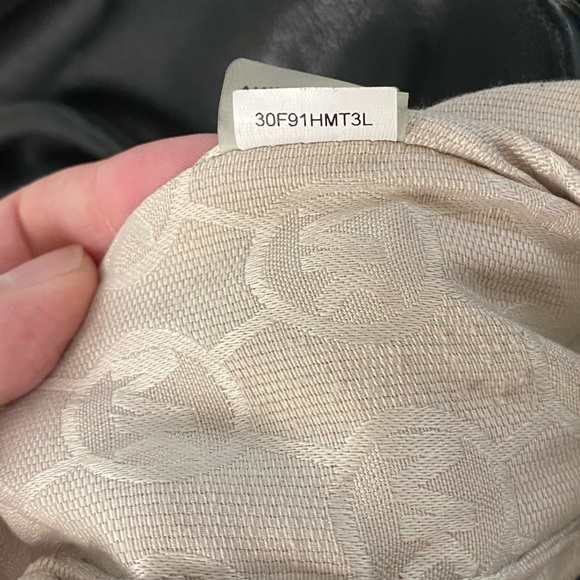 Michael Kors Purse - Picture 12 of 12